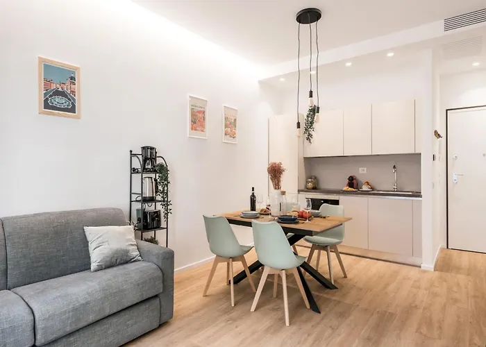 דירה The Rent - Spacious Near Castel Sant'angelo רומא